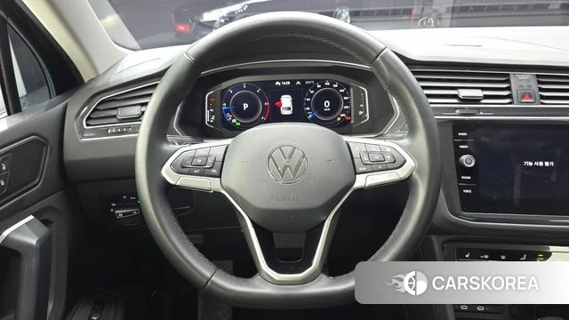 Volkswagen Tiguan second Generation 2022 Черный из Кореи, фото 5