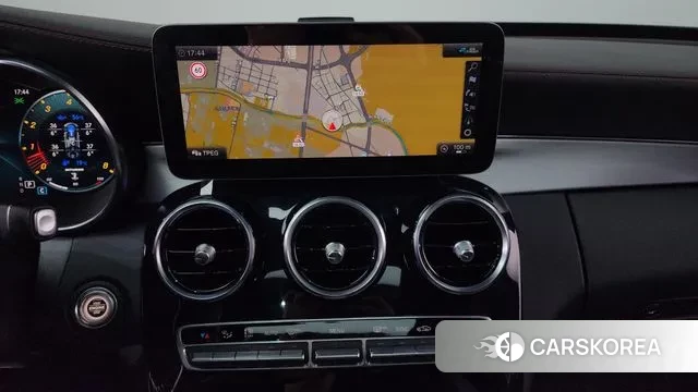 Mercedes-Benz C-Class W205 2020 Белый из Кореи, фото 5