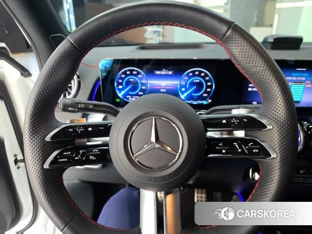 Mercedes-Benz EQB X243 2025 Белый из Кореи, фото 5