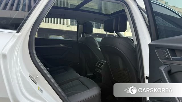 Audi Q5L 2022 Белый из Китая, фото 5