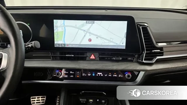 Kia Sportage 5th Generation Hybrid 2024 Белый из Кореи, фото 5