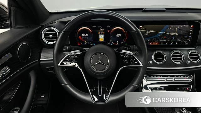 Mercedes-Benz E-Class W213 2023 Черный из Кореи, фото 5