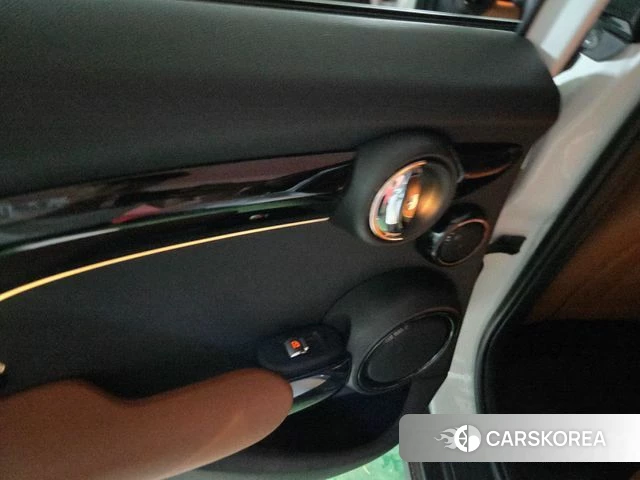 Mini Cooper S 2024 Белый из Кореи, фото 5