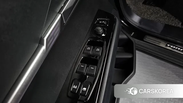 Ssangyong Torres 2023 Черный из Кореи, фото 5