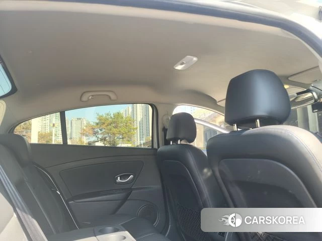 Renault Korea (Samsung) SM3 Z.E. 2019 Жемчужный цвет из Кореи, фото 5