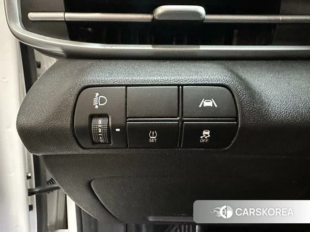 Hyundai Elantra 2023 Белый из Китая, фото 5