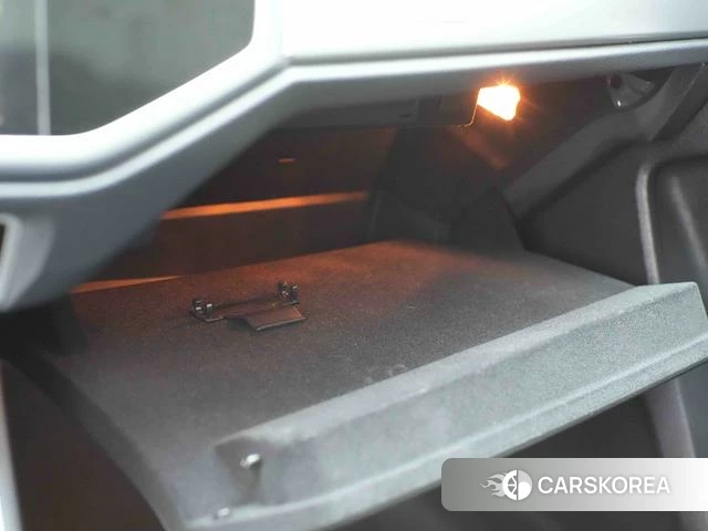 Audi Q3 2023 Темно-серый из Китая, фото 5