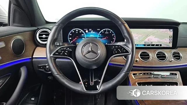 Mercedes-Benz E-Class W213 2021 Серебристо-серый из Кореи, фото 5