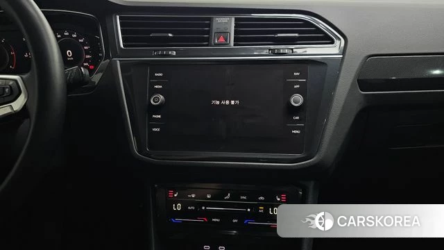 Volkswagen Tiguan second Generation 2022 Серебряный из Кореи, фото 5