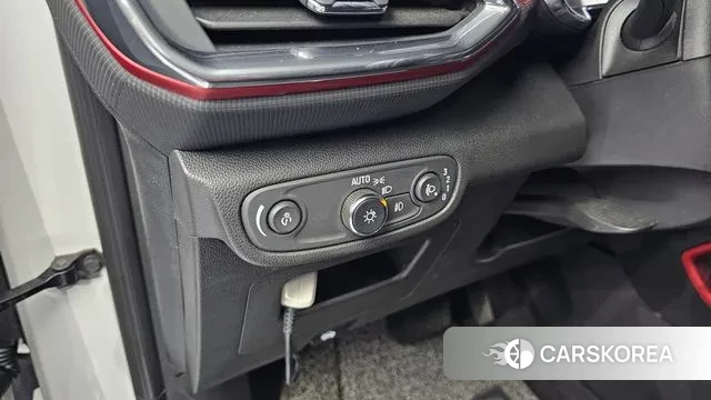 Chevrolet (GM Daewoo) Trailblazer 2022 Белый из Кореи, фото 5