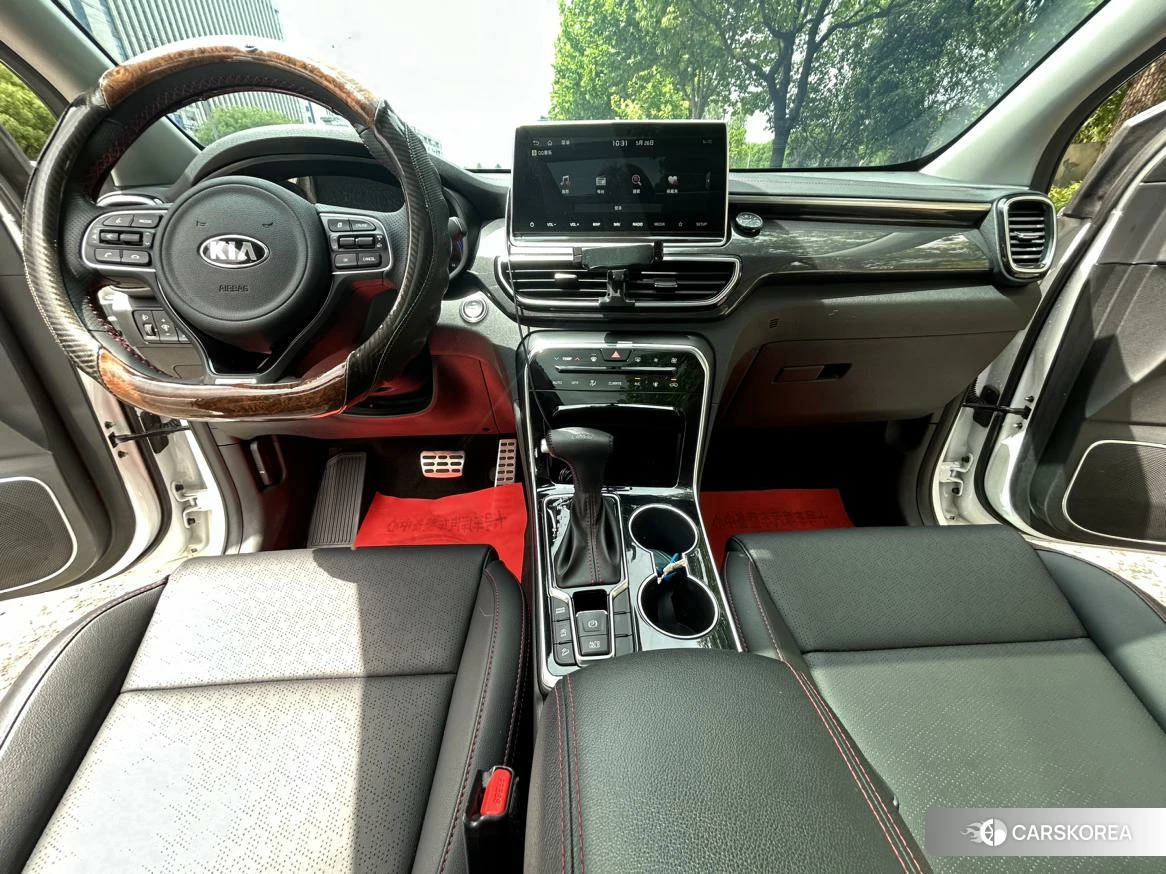 Kia KX5 2021 Белый из Китая, фото 5