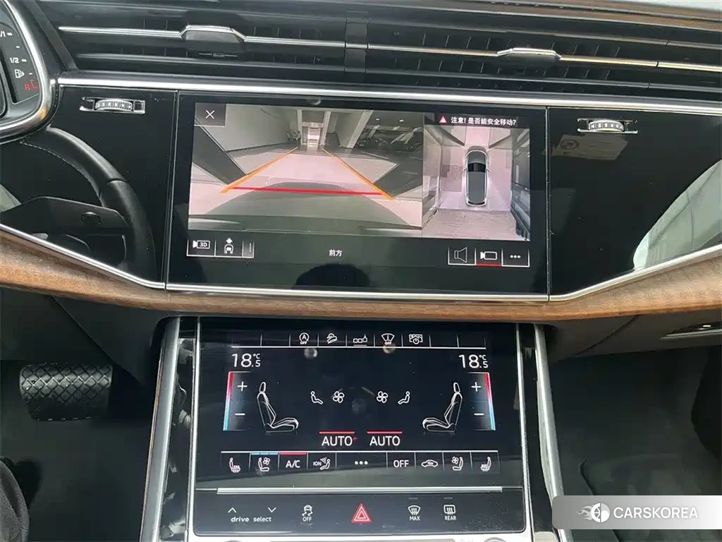 Audi Q7 2023 Champagne/brown из Китая, фото 5