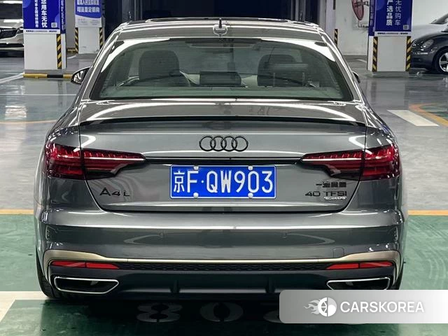 Audi A4L 2024 Темно-серый из Китая, фото 5