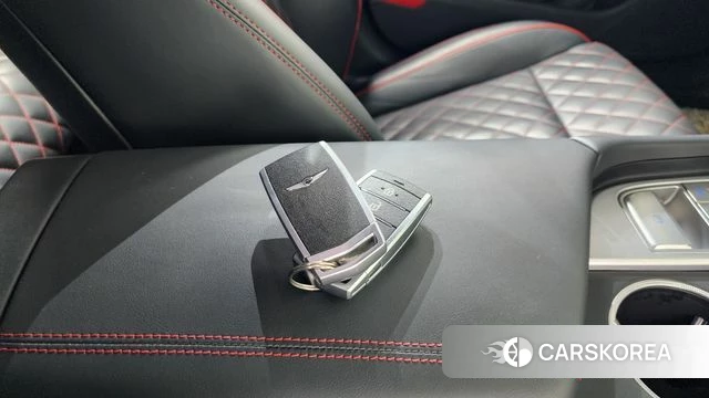 Genesis G70 2019 Черный из Кореи, фото 5