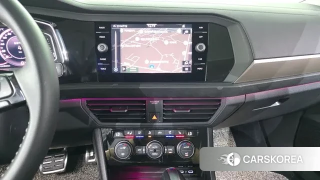 Volkswagen 7th Generation of Jetta 2021 Белый из Кореи, фото 5