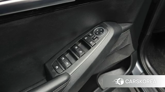 Kia Seltos 2021 Серый из Кореи, фото 5