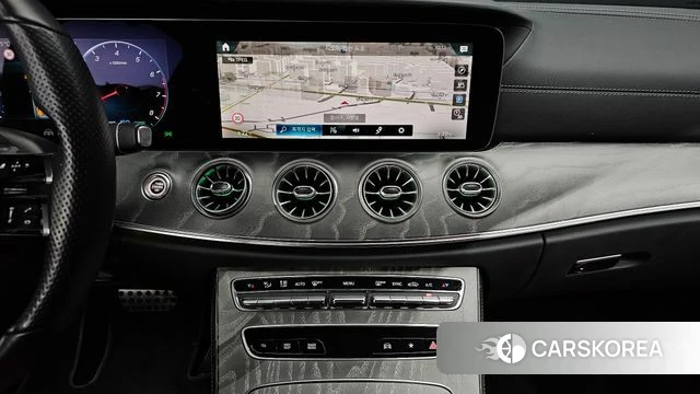 Mercedes-Benz E-Class W213 2022 Белый из Кореи, фото 5