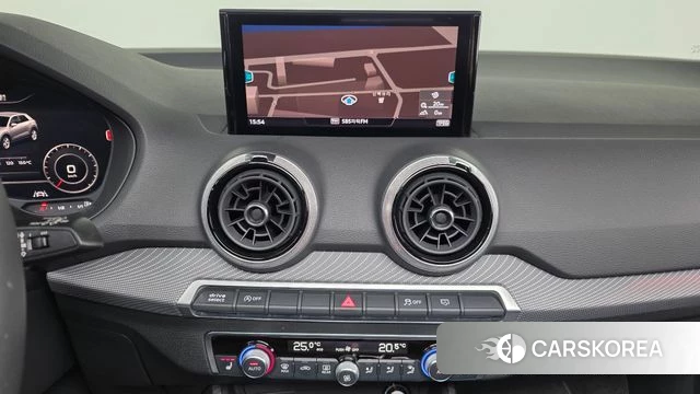 Audi Q2 2023 Черный из Кореи, фото 5