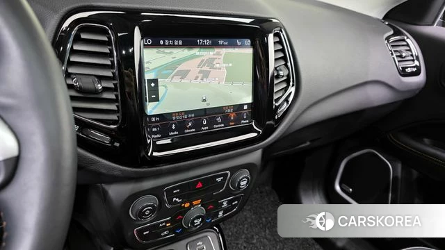 Jeep Compass 2nd Generation 2018 Зеленый из Кореи, фото 5