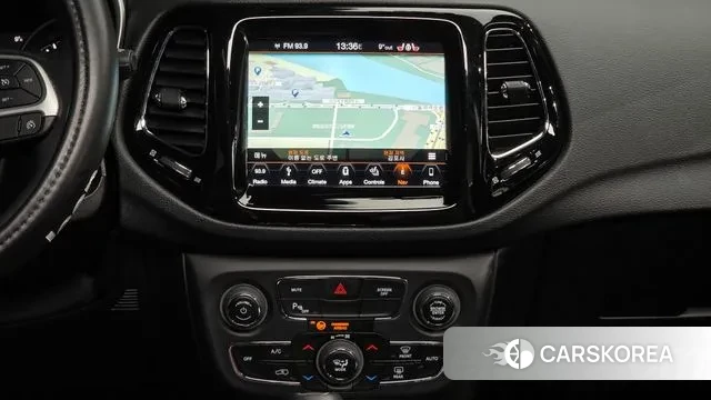 Jeep Compass 2nd Generation 2019 Белый из Кореи, фото 5