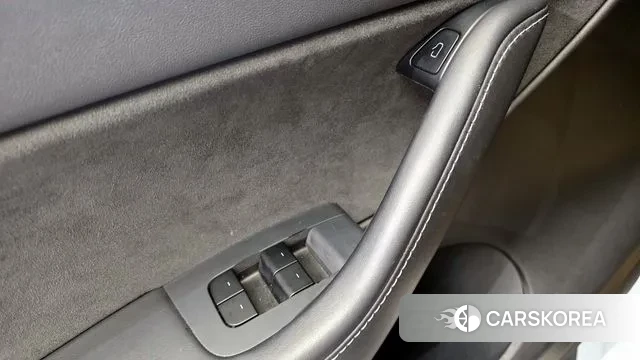 Tesla Model Y 2021 Белый из Кореи, фото 5