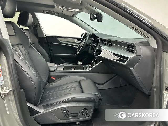 Audi A7 2023 Темно-серый из Китая, фото 5