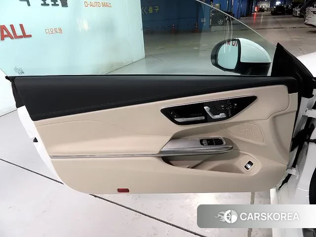 Mercedes-Benz CLE-Class C236 2025 Белый из Кореи, фото 5