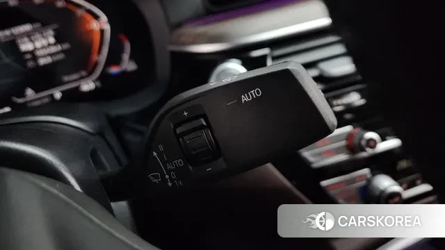 BMW 5 Series (G30) 2020 Белый из Кореи, фото 5