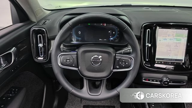 Volvo XC40 2023 Белый из Кореи, фото 5