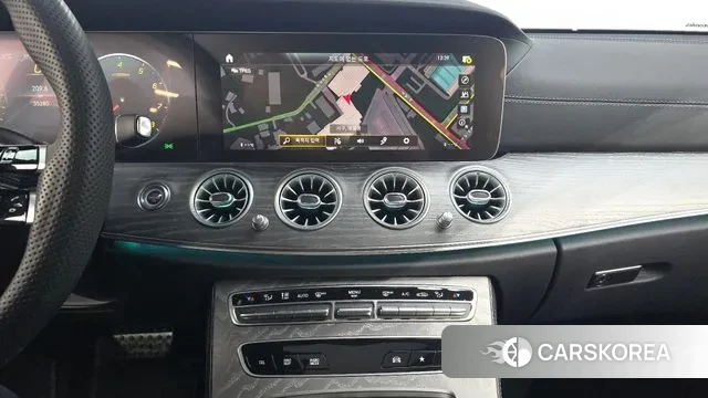 Mercedes-Benz E-Class W213 2022 Белый из Кореи, фото 5