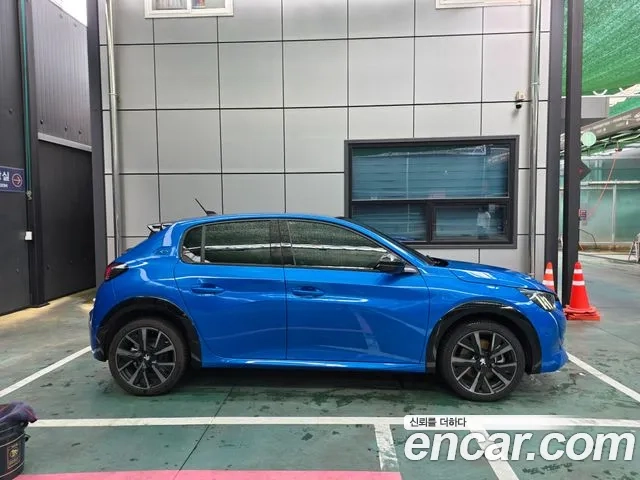 Peugeot e-208 second Generation 2023 Синий из Кореи, фото 5