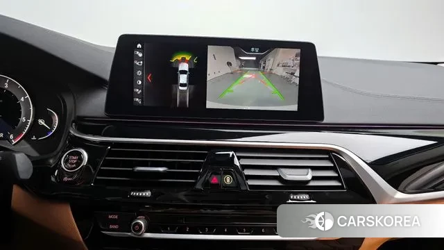 BMW 5 Series (G30) 2018 Белый из Кореи, фото 5