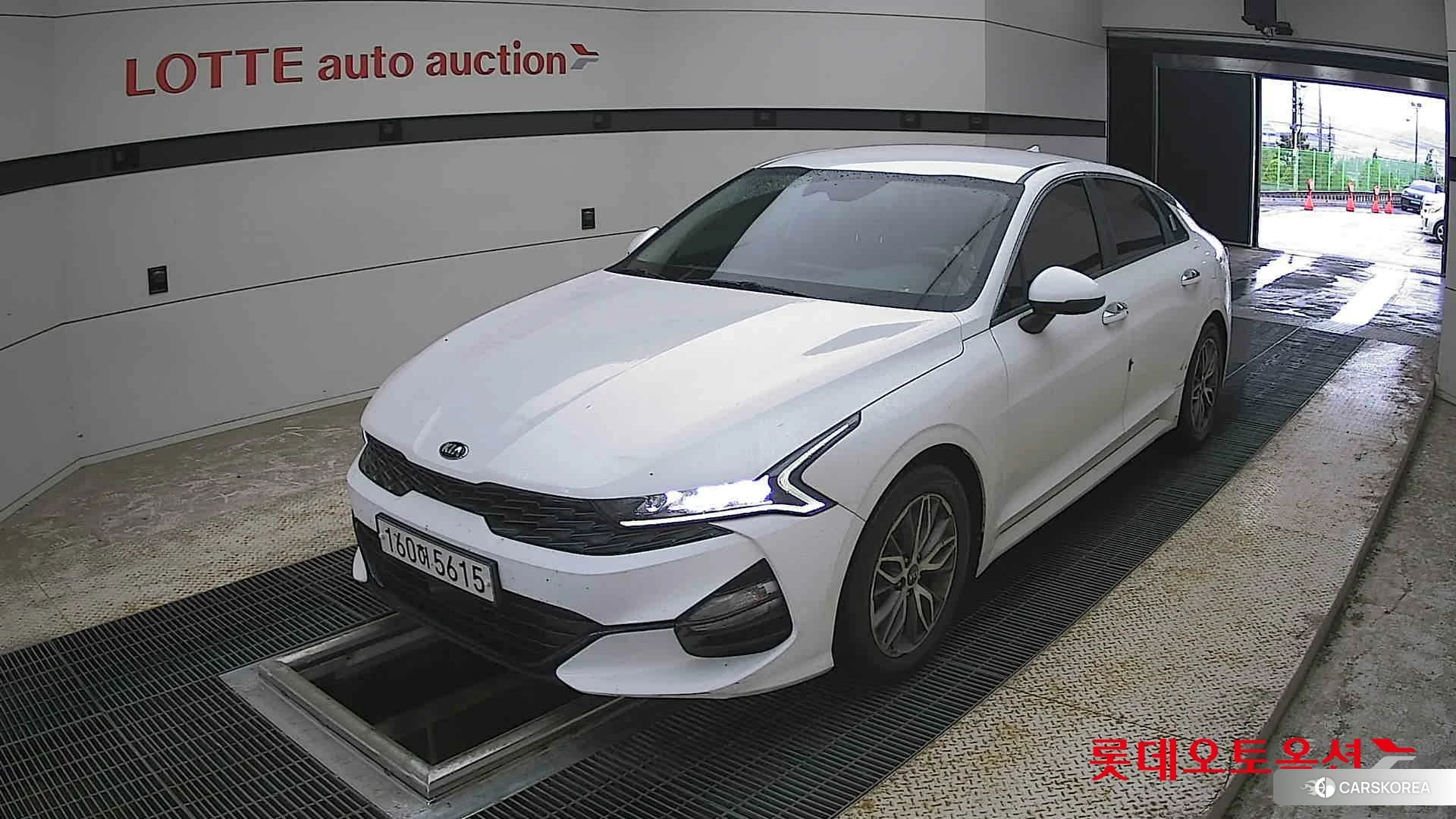 Kia K5 2021 Snow White Pearl (optional) из Кореи, фото 5