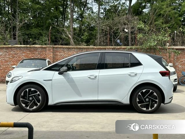 Volkswagen ID.3 2023 Белый из Китая, фото 5
