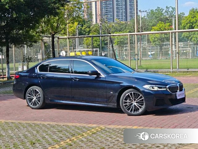 BMW 5 series 2022 Черный из Китая, фото 5