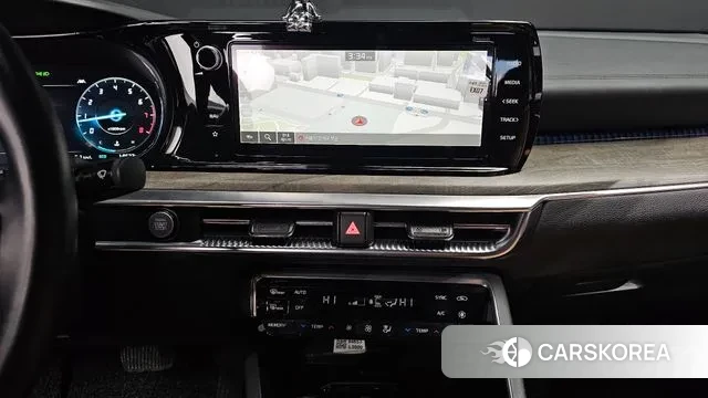 Kia K5 3rd generation 2021 Серебристо-серый из Кореи, фото 5