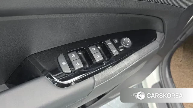 Kia Sportage 5th Generation Hybrid 2022 Белый из Кореи, фото 5