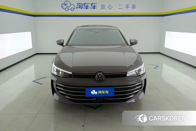 Volkswagen Passat 2024 Темно-серый из Китая, фото 5