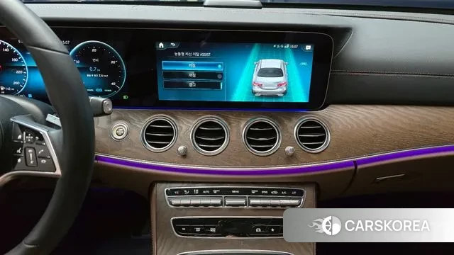 Mercedes-Benz E-Class W213 2023 Белый из Кореи, фото 5