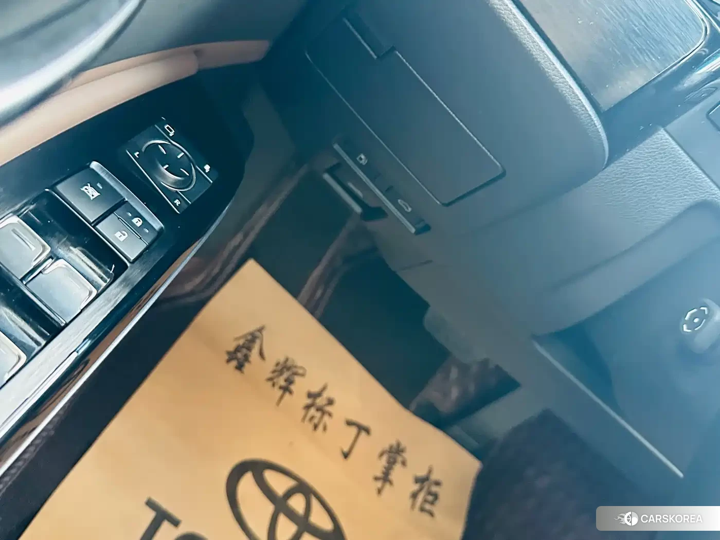 Lexus ES 2024 Silver/gray из Китая, фото 6