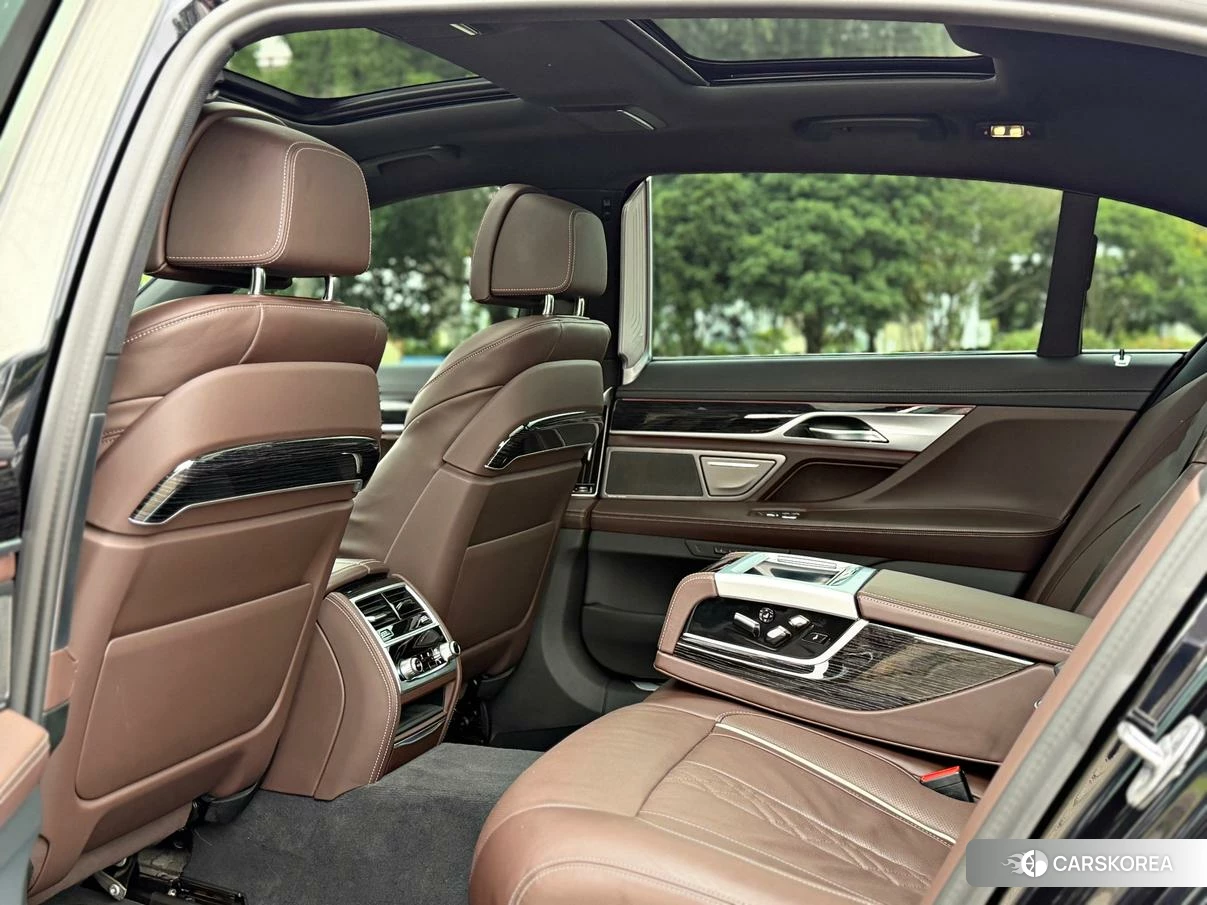 BMW 7 series 2021 Черный из Китая, фото 5