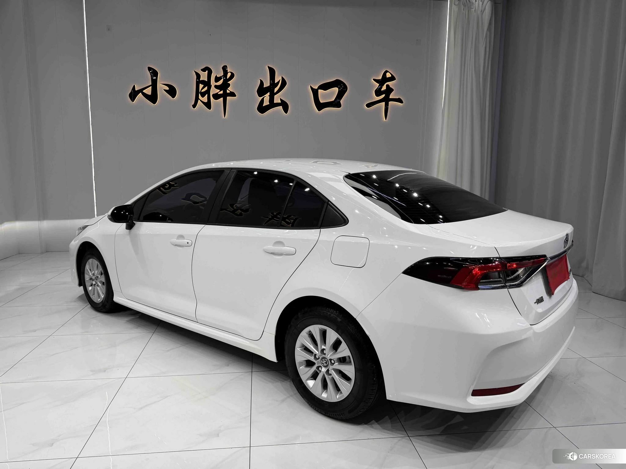 Toyota Corolla 2022 Белый из Китая, фото 5