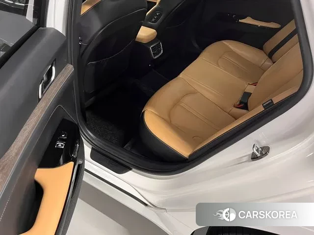 Kia K5 3rd generation 2021 Белый из Кореи, фото 5