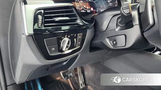 BMW 6 Series GT (G32) 2024 Белый из Кореи, фото 5