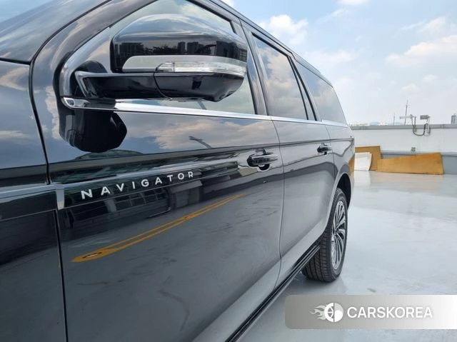 Lincoln Navigator 4th generation 2025 Черный из Кореи, фото 5