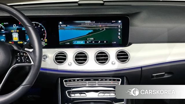 Mercedes-Benz E-Class W213 2020 Белый из Кореи, фото 5