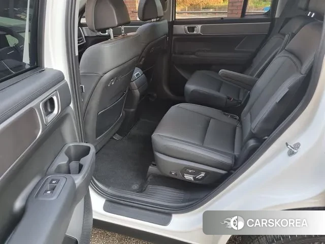 Hyundai Santa Fe (MX5) 2023 Белый из Кореи, фото 5