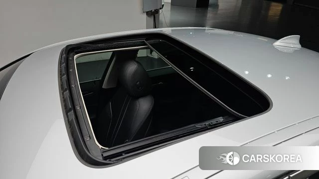 BMW 5 Series (G30) 2018 Серебряный из Кореи, фото 5
