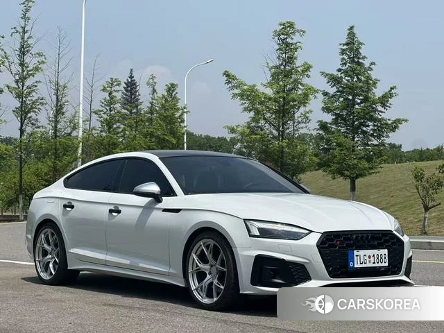 Audi S5 2022 Белый из Китая, фото 5