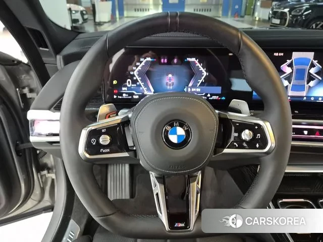 BMW 7 Series (G70) 2025 Серый из Кореи, фото 5